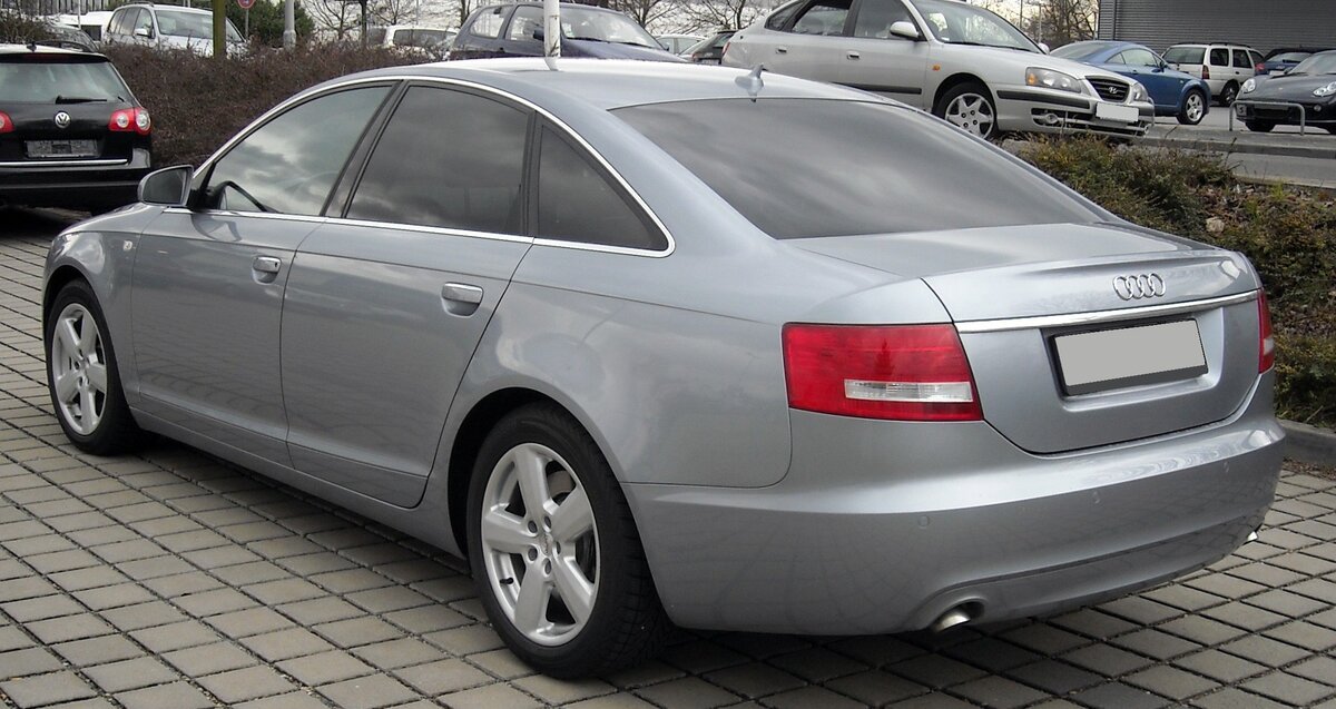 Audi_A6_C6_rear_20090329.jpg